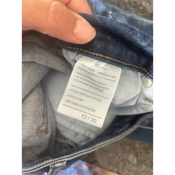 KanCan Mid Rise Tapered Leg Jeans Size 13/30 Dark Wash Stretch Denim Frayed Hem - Picture 3 of 7